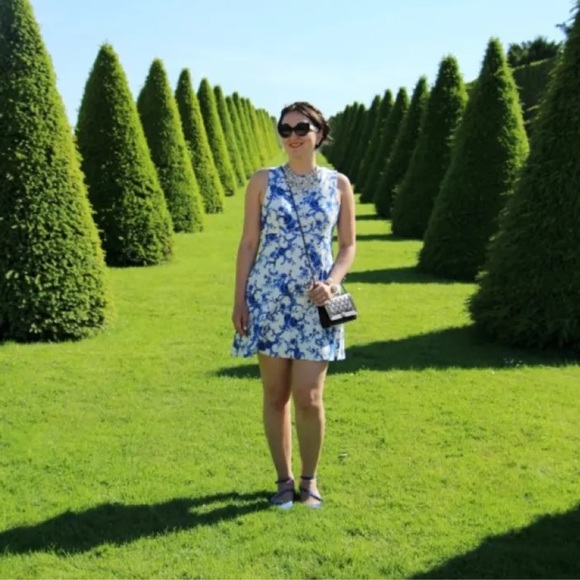 Forever 21 White and Blue Floral Dress - Picture 2 of 6